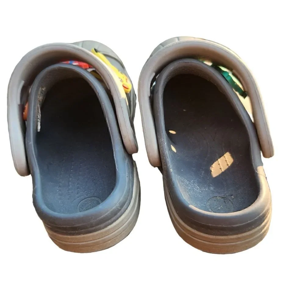 Crocs Shoes Childs Size 6 Gray with Jibbitz Gray Two Tone
